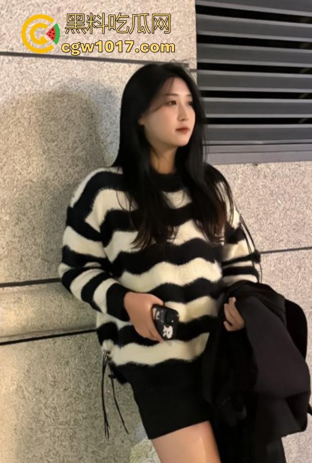 瓜友真实投稿曝光！西南昌豫章师范学院微胖前女友【张嘉雯】跳蛋震颤蜜穴淫水流淌，露脸后入猛操，这身材真有料！  第2张