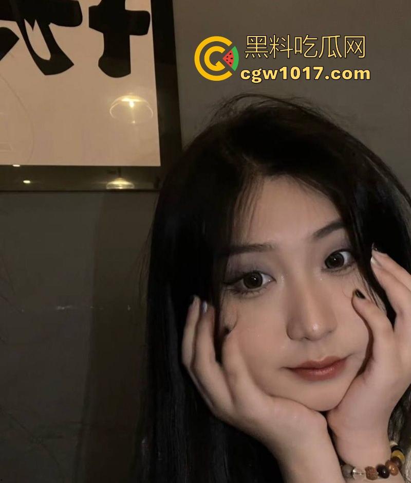 瓜友真实投稿曝光！西南昌豫章师范学院微胖前女友【张嘉雯】跳蛋震颤蜜穴淫水流淌，露脸后入猛操，这身材真有料！  第11张