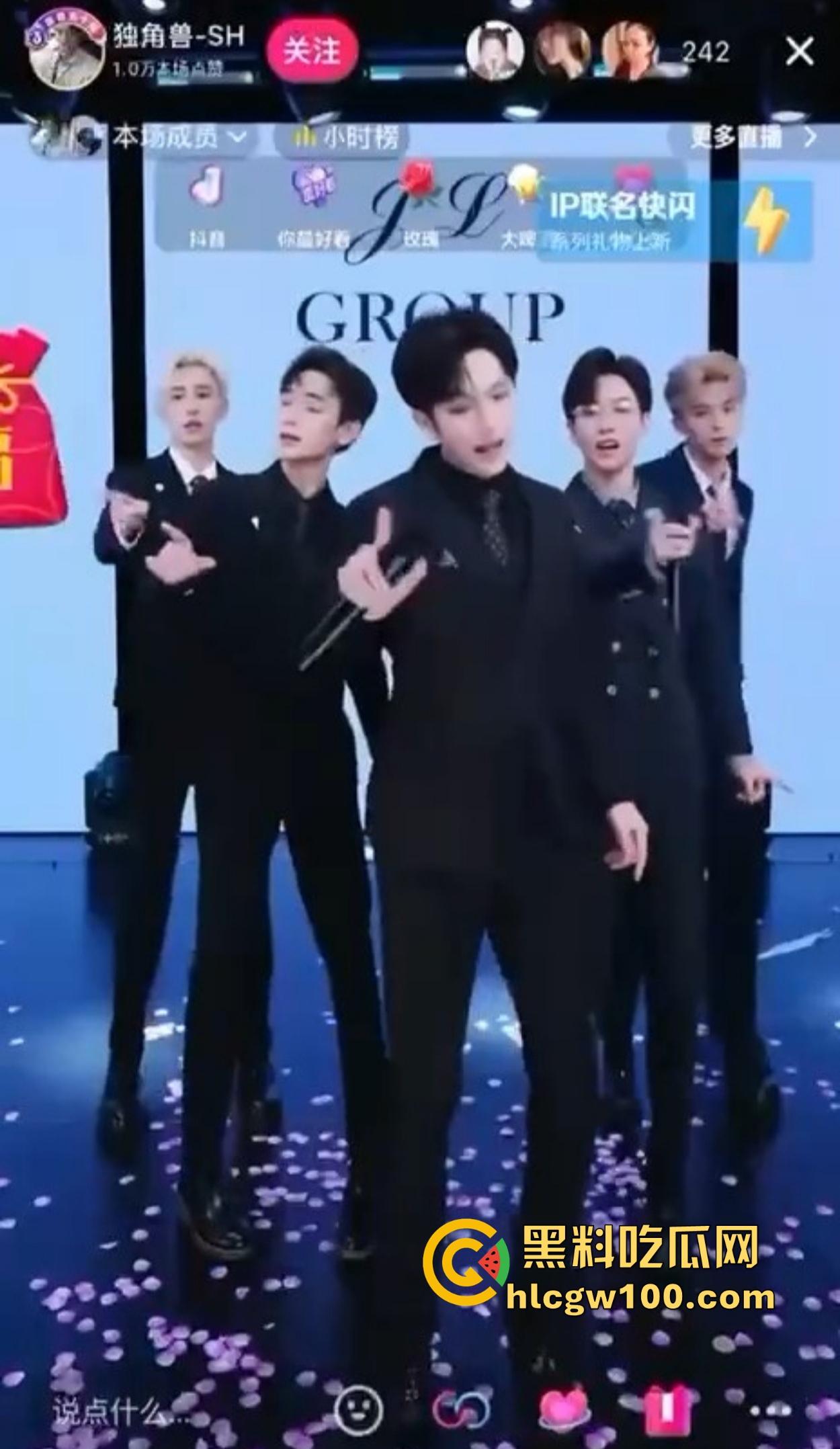 抖音简直成了精神病集中营，妖魔鬼怪齐聚，为了流量全靠抽象，互联网这味儿真是越来越难平了！  第16张