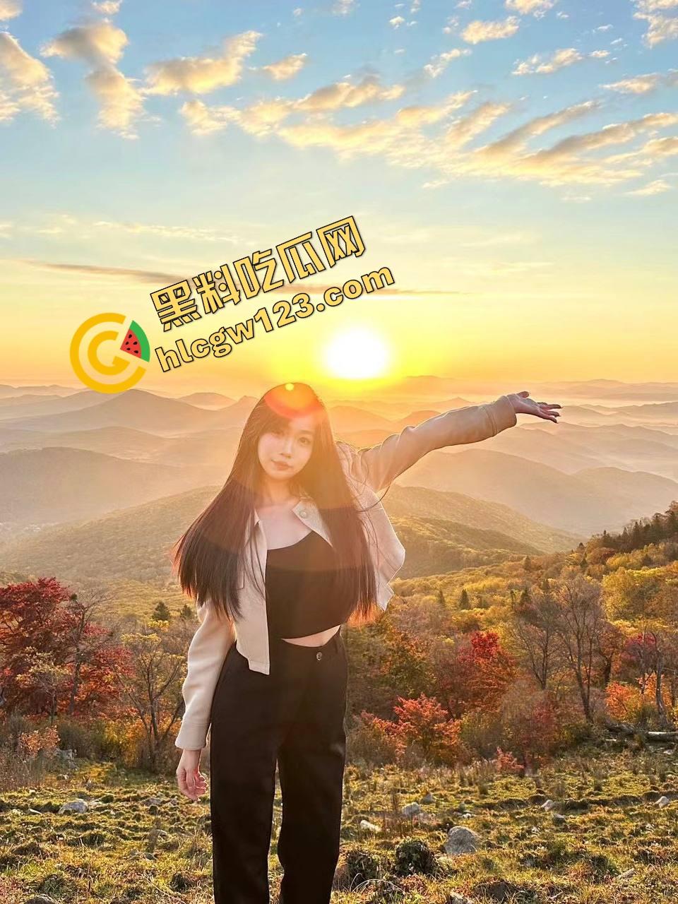 广东骚妹新招数流出，口交不加糖不带感，嘴含跳跳糖猛舔猛炸，龟头被炸成炮仗鸡炸得滋滋响！  第2张