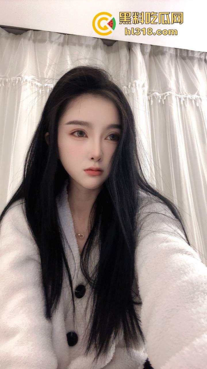 回收兄弟不要的极品骚女，为情所伤报复上床，看着没啥没想到这货床上这么骚！  第3张