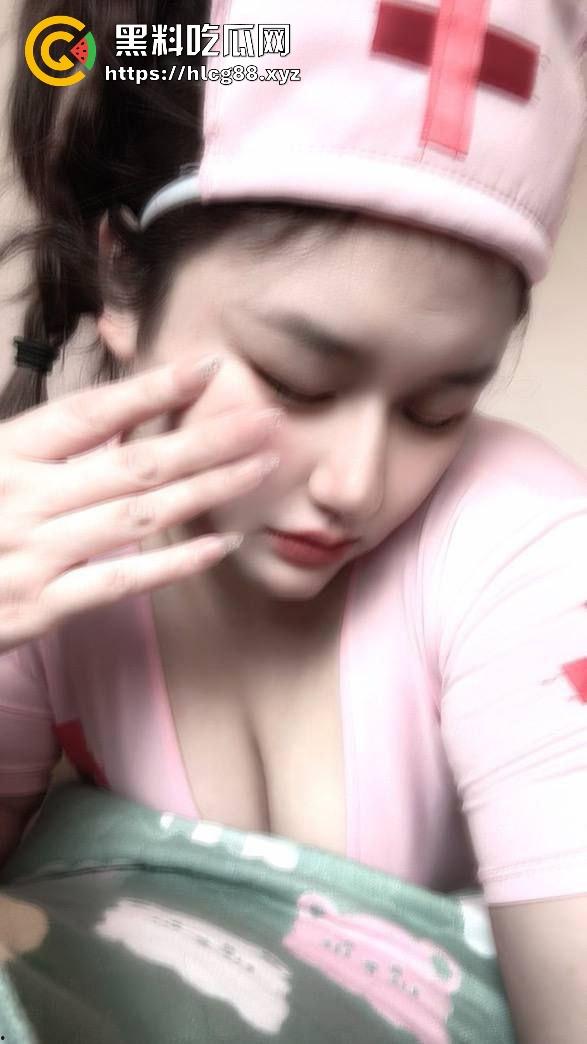 山西【马元媛】幼儿园老骚猪穿护士装被男人操翻天,奶子抖得像猪脸肉,白天教娃晚上舔屌! 第13张 山西【马元媛】幼儿园老骚猪穿护士装被男人操翻天,奶子抖得像猪脸肉,白天教娃晚上舔屌! 第13张