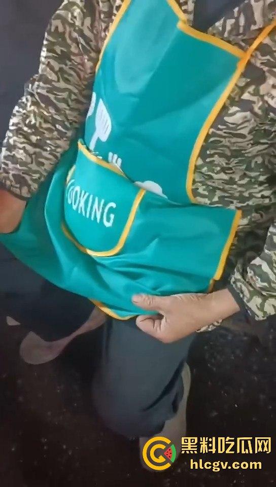 湖南长沙路边摊臭豆腐制作全过程曝光！网友现场考察直呼太惊人！  第7张