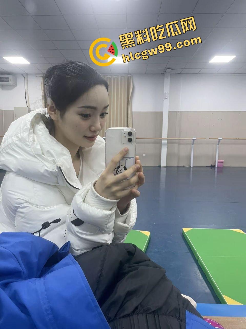 山东青年政治学院舞蹈生【张良贝】上岸后发泄欲望约大哥母狗般舔鸡，肛塞后入猛怼！独家曝光流出！  第5张