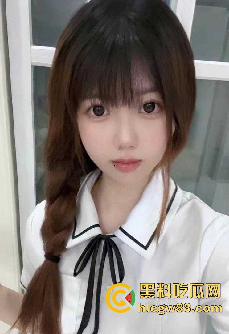 抖音50万粉【小佳呆呆的】果然擦边女网红的终极出路 骚逼下贱到骨子里震撼全场！  第8张