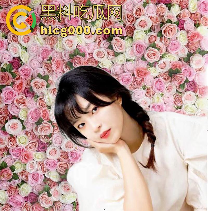 湖南医专母狗【谢妹妹】，大奶翘臀极品学生妹，上了大学放飞自我，约炮体育生学长，自慰视频曝光！  第3张