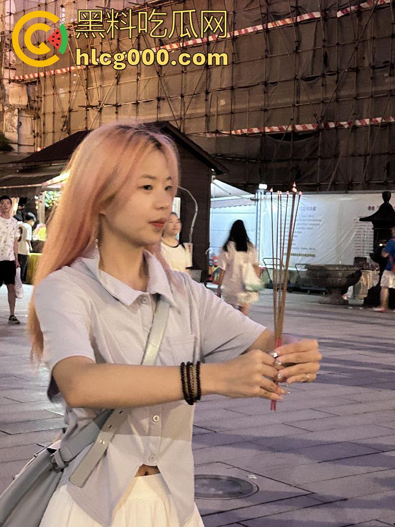 湖南医专母狗【谢妹妹】，大奶翘臀极品学生妹，上了大学放飞自我，约炮体育生学长，自慰视频曝光！  第4张