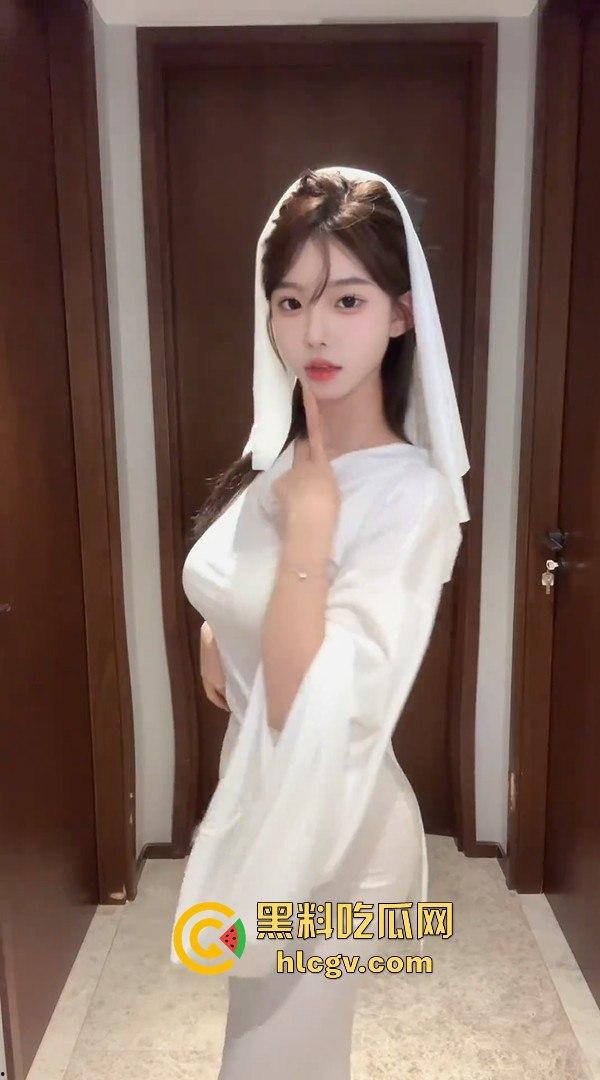 万圣节限定胆小慎点！鬼面娘性感到榨人精尽亡，极品身材撑起顶级炮架，告诉俺娘俺不是孬种！  第21张