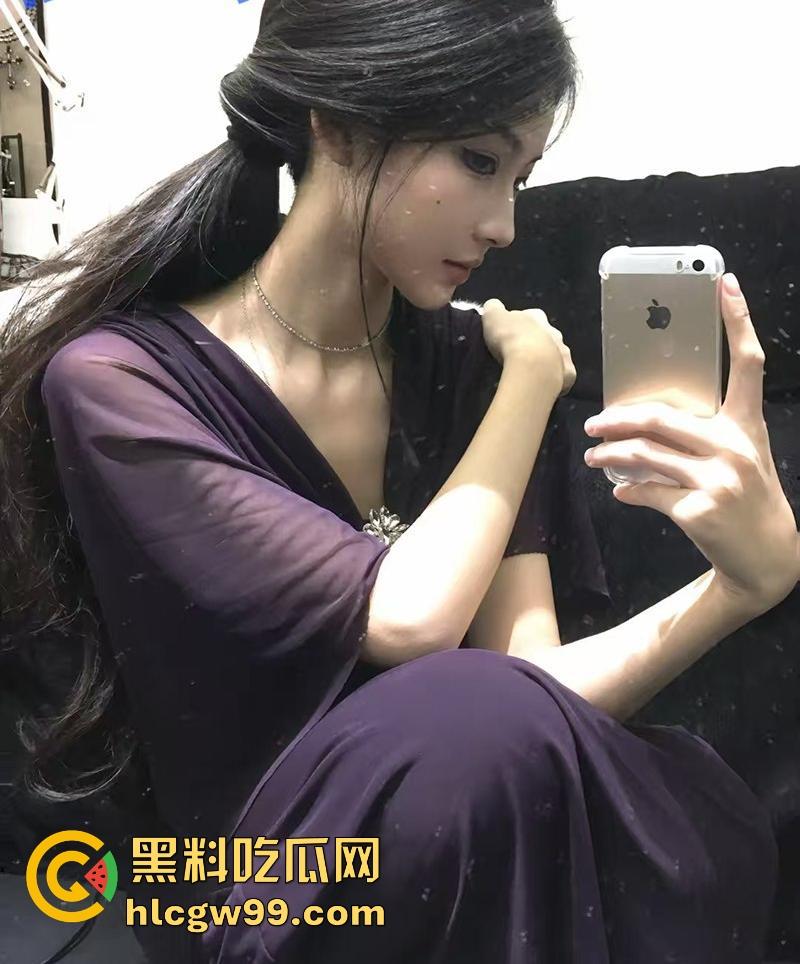 抖音高颜值网红【垚垚垚垚垚】一边直播一边被金主后入爆操，审核是睡着了吗 这都不封号？  第4张