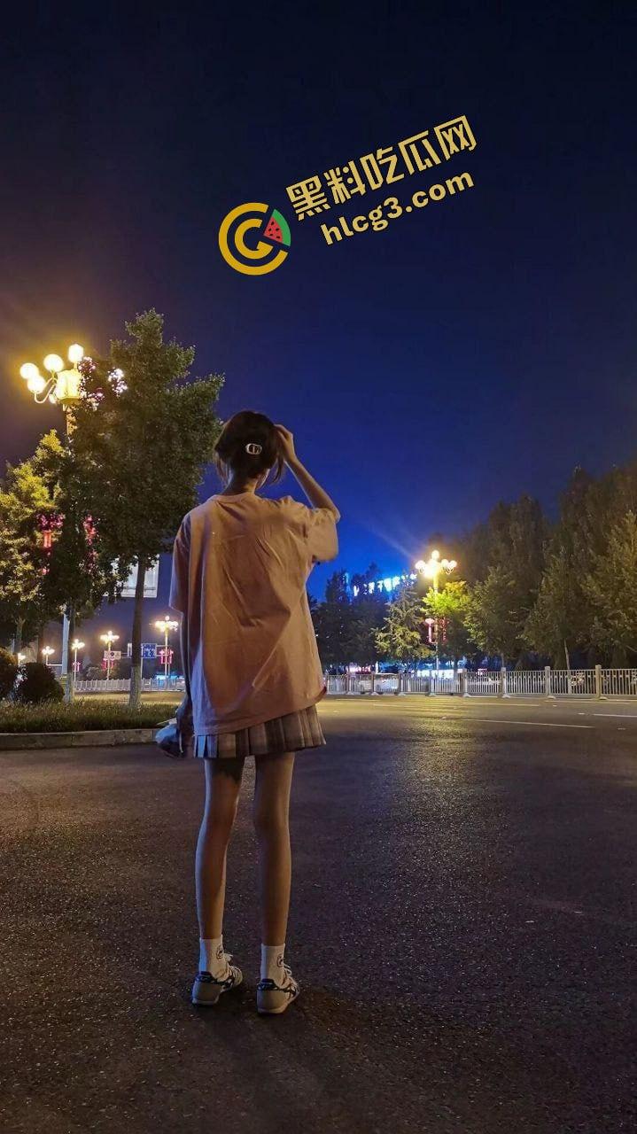 杭州医学院校园甜妹白嫩学生妹『沈谭』被多金大哥包养 带去家中抽插嫩逼 一个字 嫩！  第3张