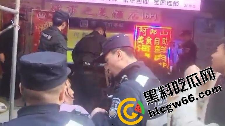 四川绵阳两爷子上头袭警？小事调解变刑事，抓进去才老实，属实是安逸得很！  第3张