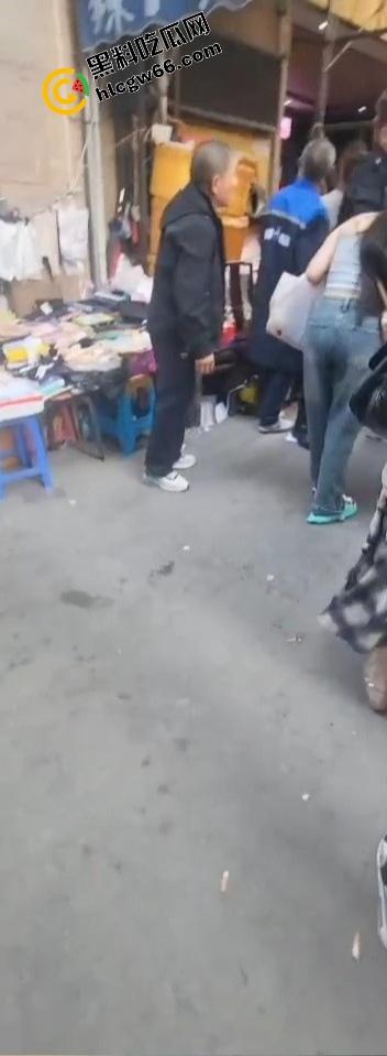 四川绵阳两爷子上头袭警？小事调解变刑事，抓进去才老实，属实是安逸得很！  第8张