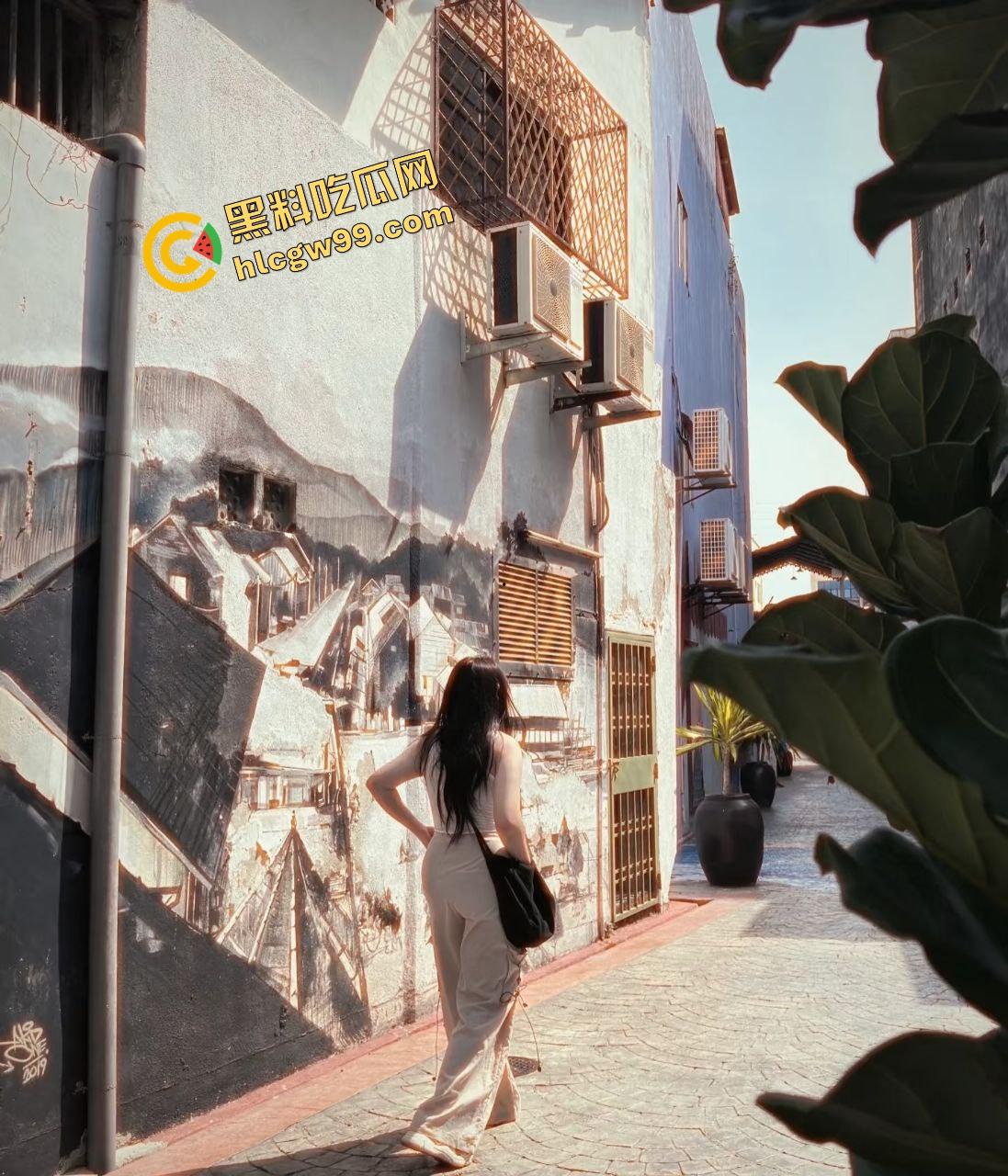 广东惠州虎式坦克肥逼女【张霞】淫妻喜欢刺激曝光，边操边打电话各种猛插肥逼中出！独家曝光流出！  第3张