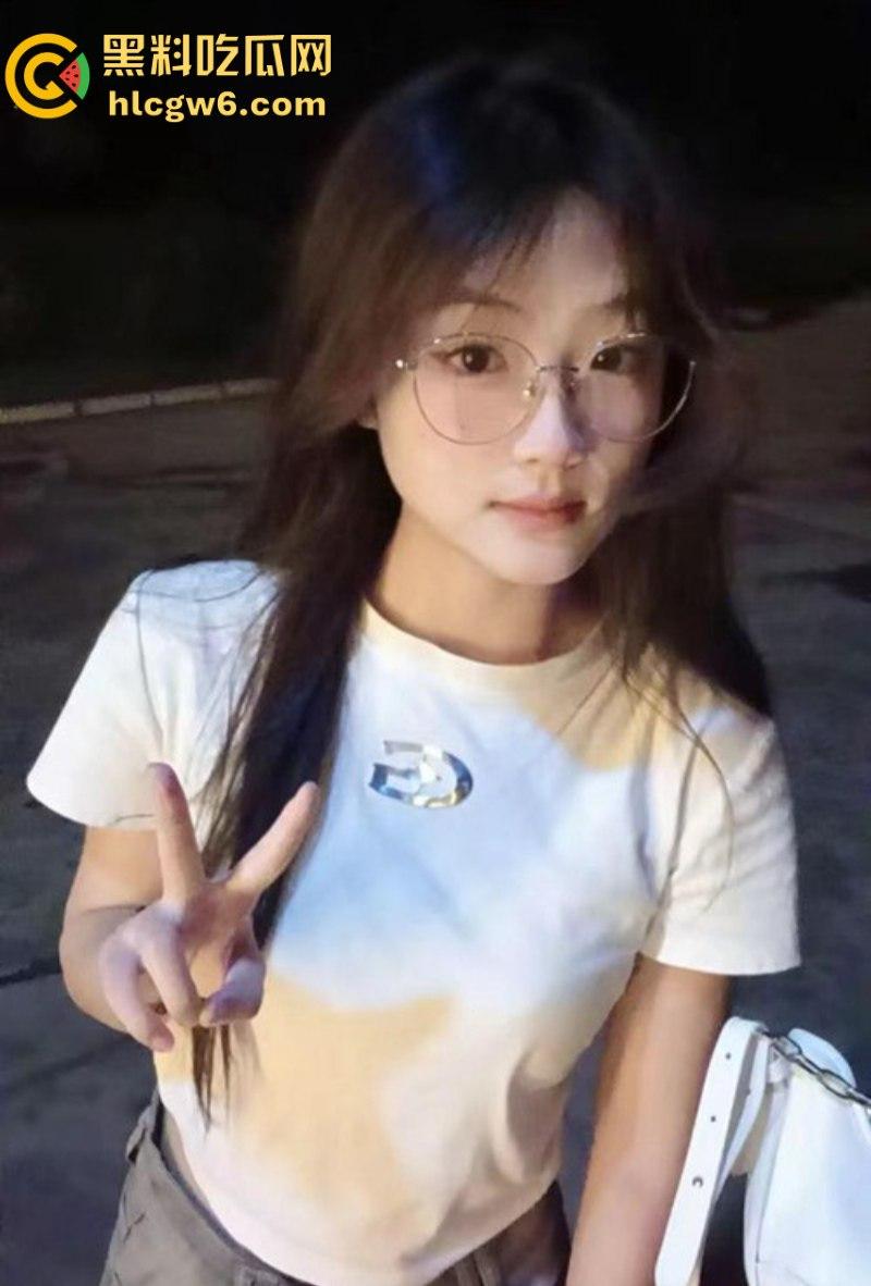 贱逼母狗仅操一次就卷钱跑路 云南财经职业学院【王馨悦】卖逼骗钱被富二代实名曝光 全校震惊！  第8张