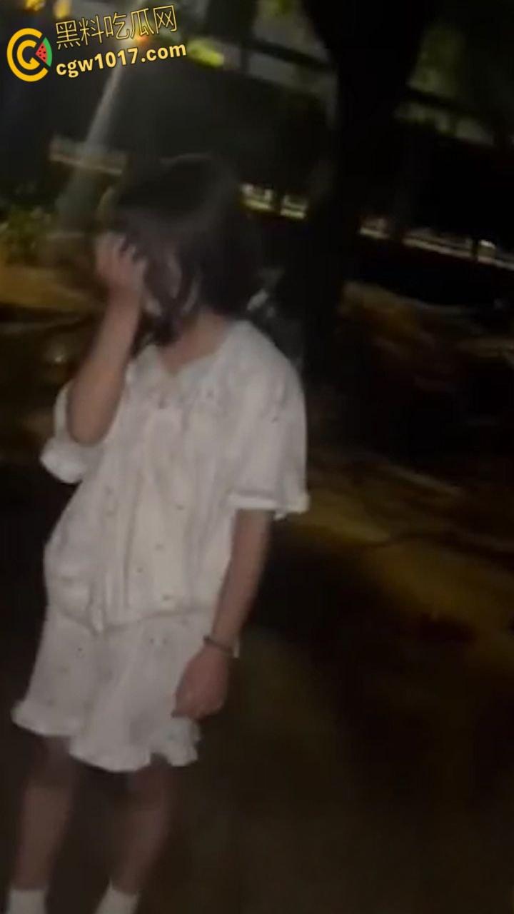 汕头潮南两英镇一学生妹被精神小妹，脱衣霸凌狂扇巴掌后，想不开跳河，死都不怕却不敢反击，太可悲！  第8张