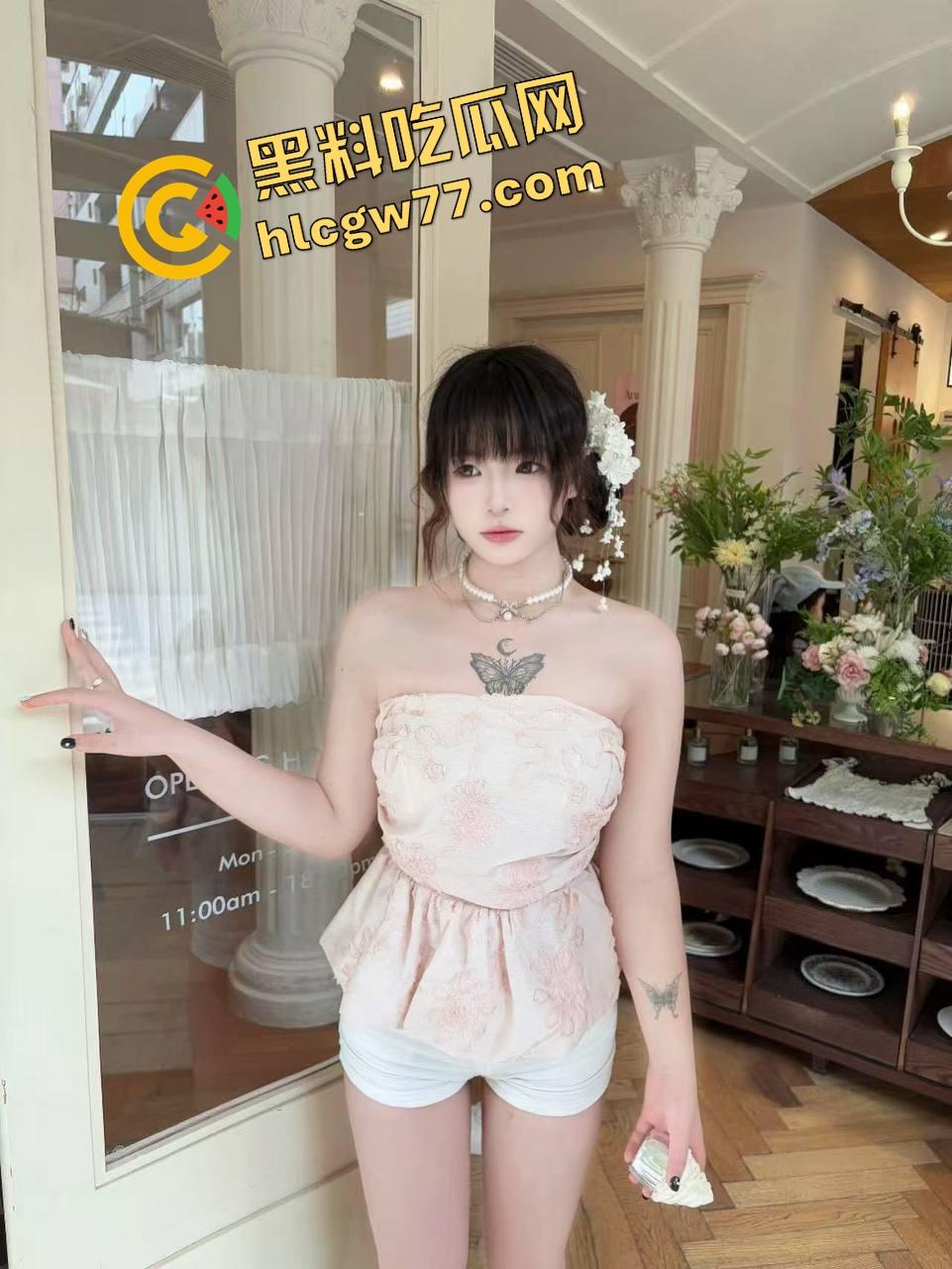 渭南骚气少妇『林曼曼』前戏自己做，三指齐插像搅拌机，还没开始就自己喷了，你行你上她可能不要你！  第3张