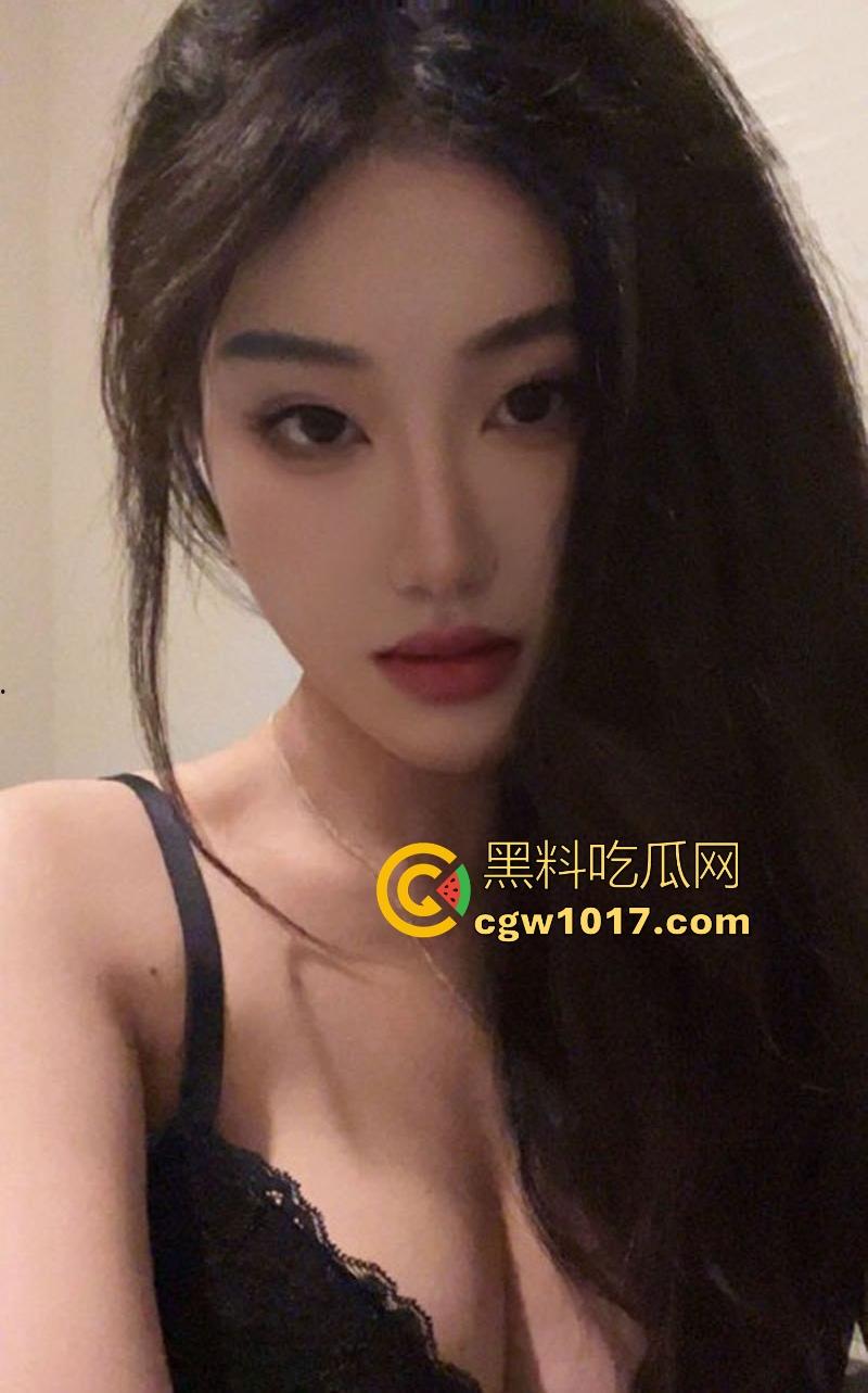 富二代约炮调教深圳极品车模，高颜值御姐化身小骚猫，SM捆绑足交贞操笼轮番上阵，白虎嫩穴无套狂操。很反差!  第1张