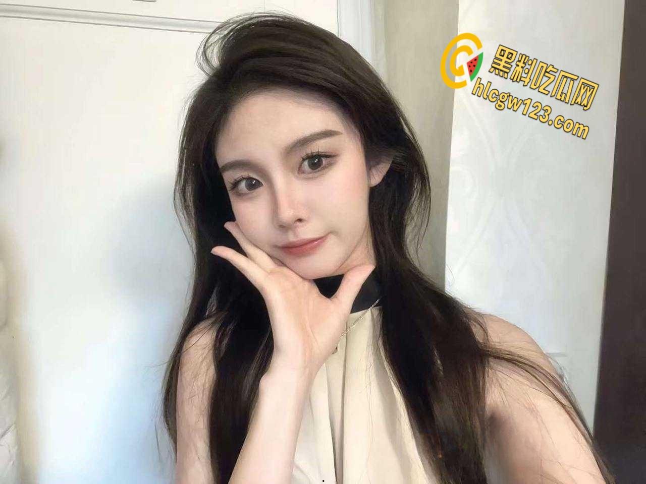 天津传媒学院舞蹈生【董诗姮】，全校知名的校鸡，拜金女和金主爸爸性爱视频！  第4张