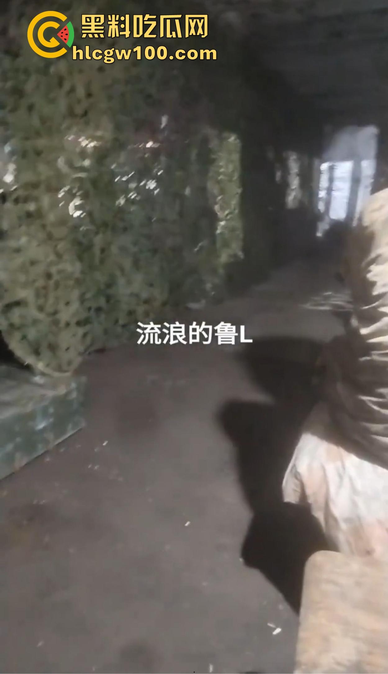 房地产低迷包工头赴俄参军还债 血战四个月为还工人工资 看着工资单潸然泪下 这是真男人！  第5张