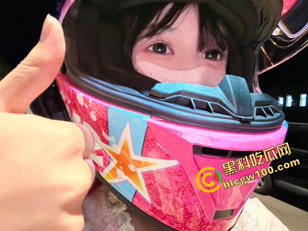 广西北海清纯机车女孩【袁晴】机车女反差骚贱的一面，约炮酒吧小帅后入猛插，抱起来爆操！独家流出！  第2张