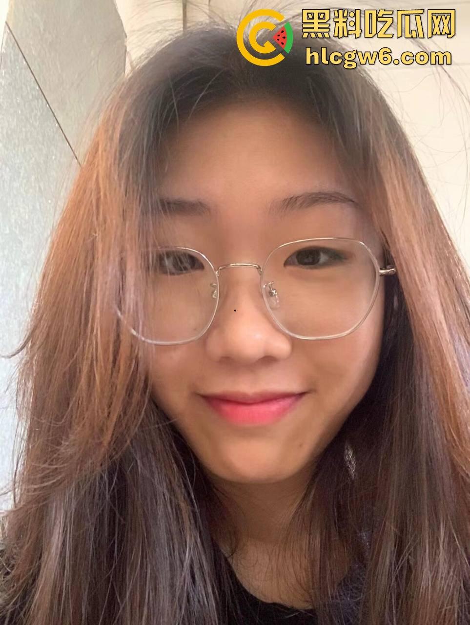 广东性感少妇【林嘉玲】日常被操视频流出！丝袜高跟勾魂摄魄，老色批们看完鸡巴直接硬了吧！  第1张