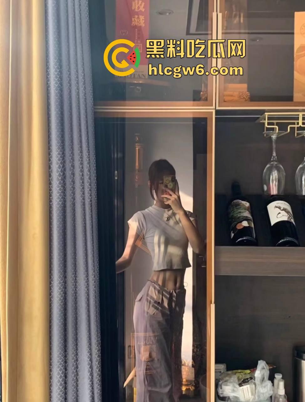 广东性感少妇【林嘉玲】日常被操视频流出！丝袜高跟勾魂摄魄，老色批们看完鸡巴直接硬了吧！  第2张