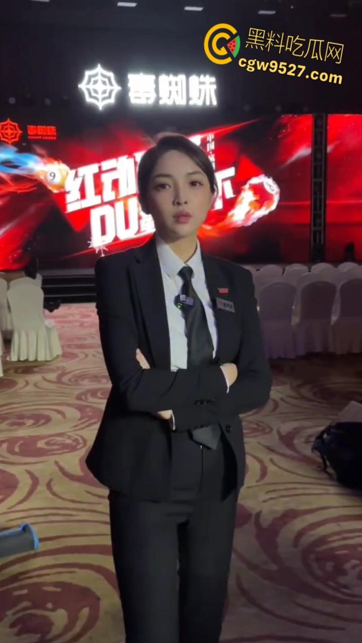 台球金牌裁判【王钟瑶】，与姐夫床上偷情，惨遭丈夫结婚当天播放，外表高冷玉女，床上母狗一只 !  第5张