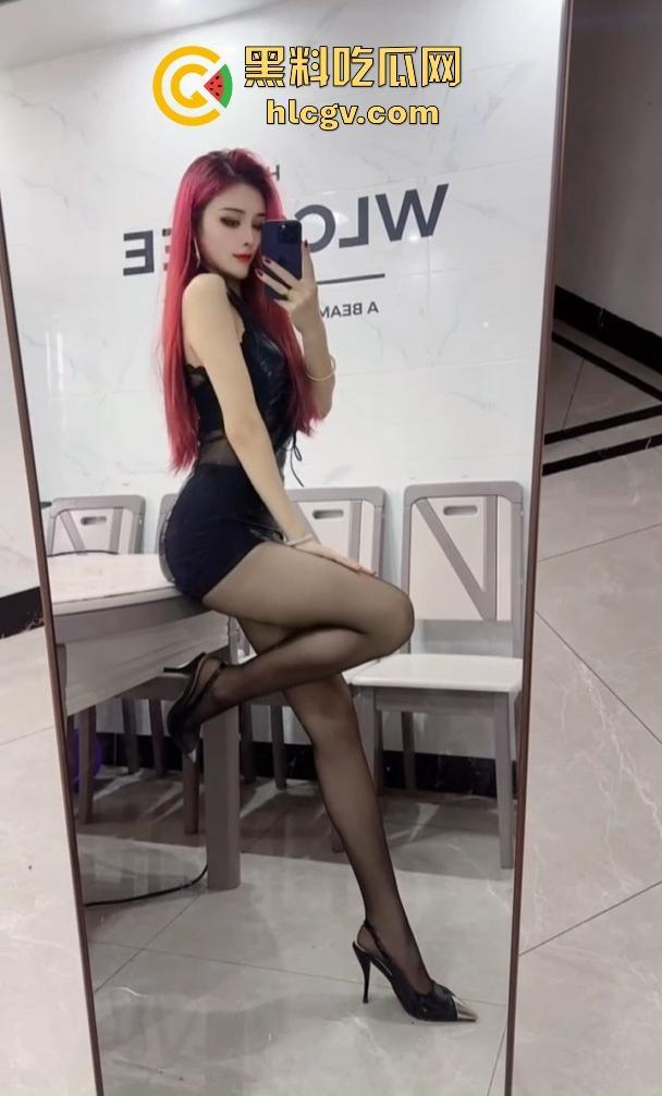 快手凌晨黄播女王『 郝乖乖』，刷跑车直通会议室，全程骚逼潮吹，瓜友们还不赶紧去瞅瞅？  第3张