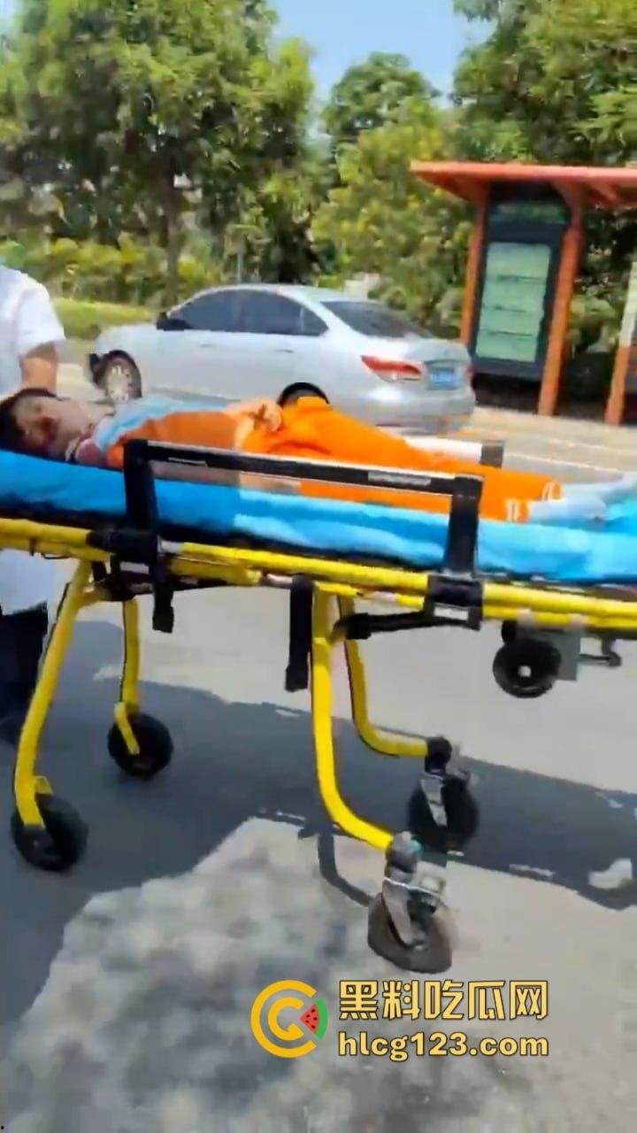 广东清远一男孩骑自行车横穿马路时被撞飞 未成年别在骑车上路了行吗？  第7张