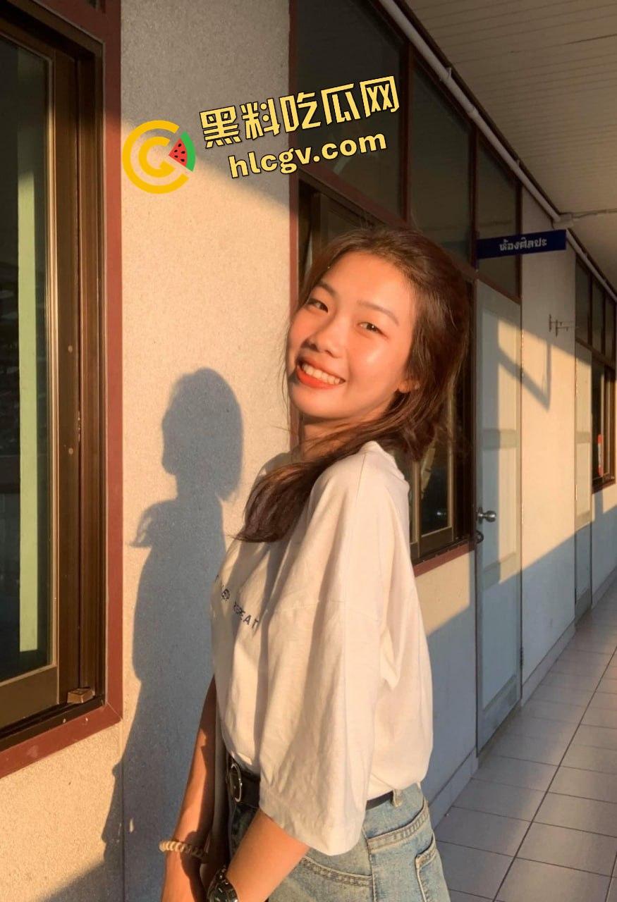 瓜友独家投稿曝光: 泰国留学生『周娜莎』喜欢吃鸡巴的女大 和大哥激情做爱 惨遭泄密流出！  第2张