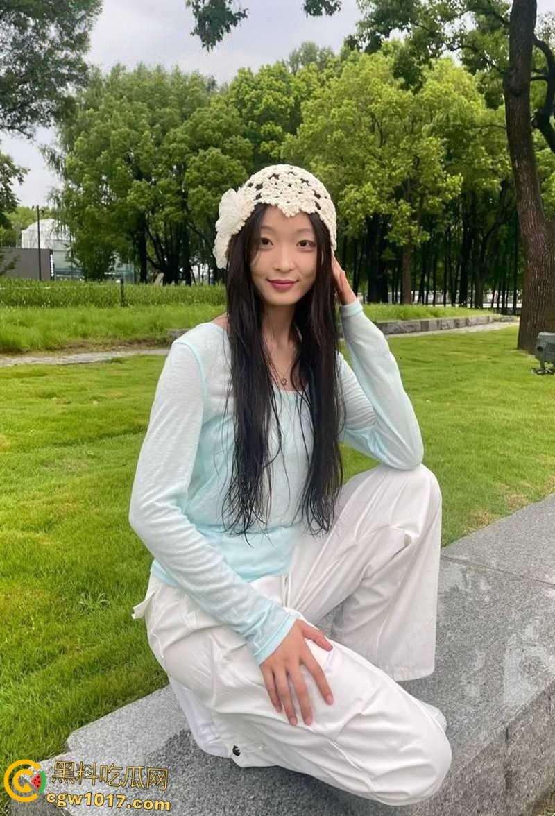 浙江海洋大学校花【王云】，不雅视频遭前男友曝光，翘臀调教写满淫语，主动塞屌被后入爆操，堪称极品精盆！  第2张