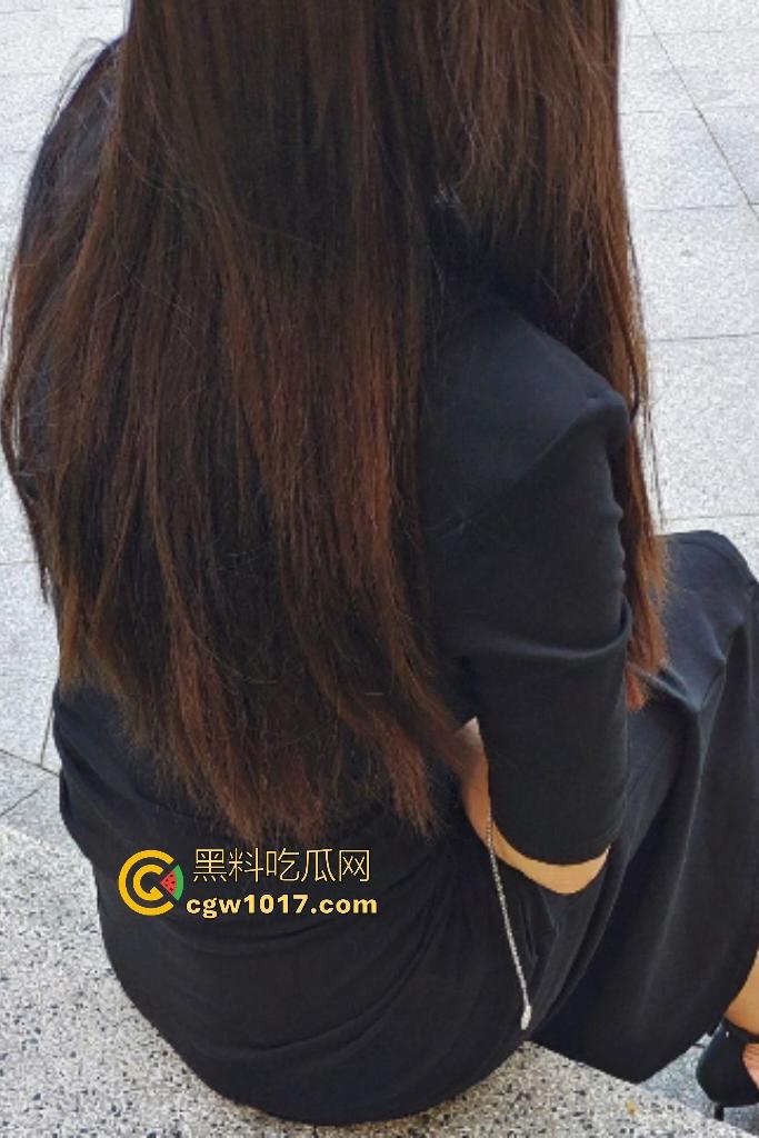 海角大神大专毕业无所事事，在家胶带捆老妈双手，黑丝撕烂压床强奸，熟妈小腿狂踢儿子屁股还被内射！  第6张