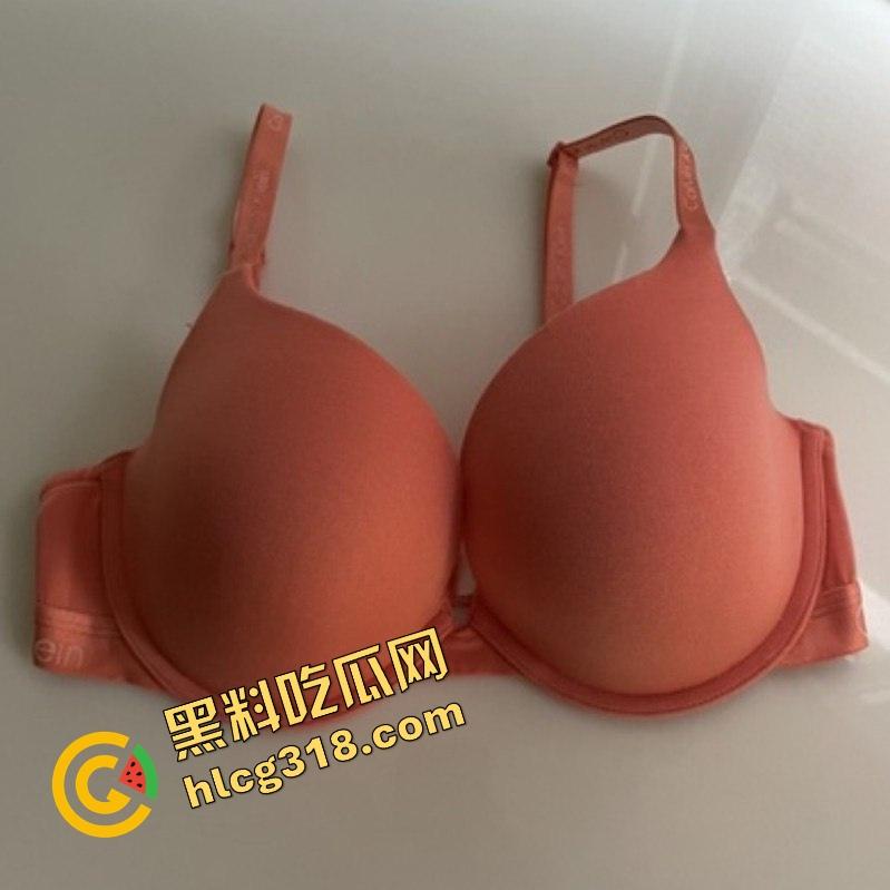 我玩过的极品嫂子『盛芸』34岁大奶母狗，3P玩到哭，哪个兄弟遇到一定往死里操，绝对不亏！  第3张