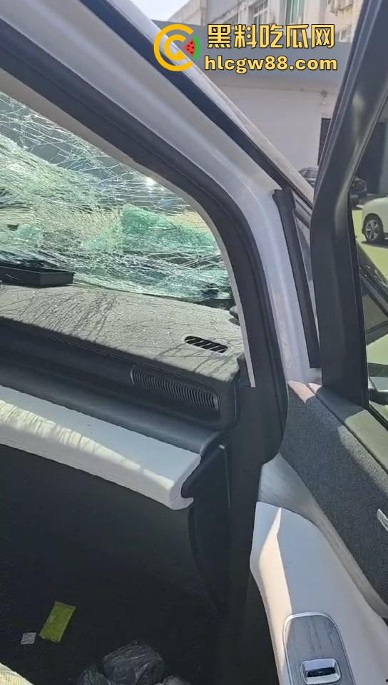 广东小鹏智驾直接失智，高速接管30码直接撞上故障车，气囊都不弹，NGP一夜变NG死？  第6张