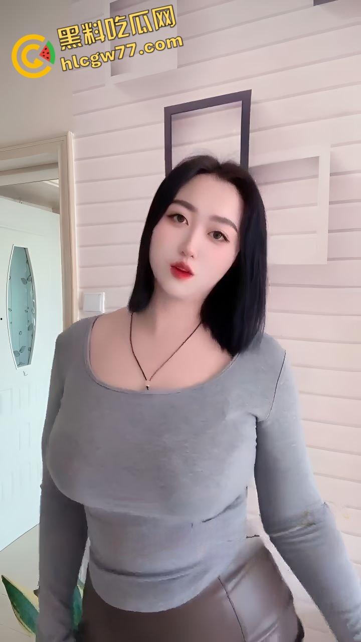 快手肥臀少妇 爱吃蓝莓的葡萄 自慰私拍合集 巨乳嫩穴近景展示 轻熟女气质十足！  第3张