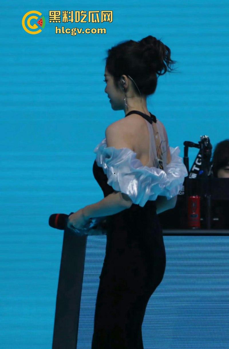 英雄联盟官方主持人【余霜】思想开放其本人是特别骚的反差婊 口交视频流出速看！  第2张