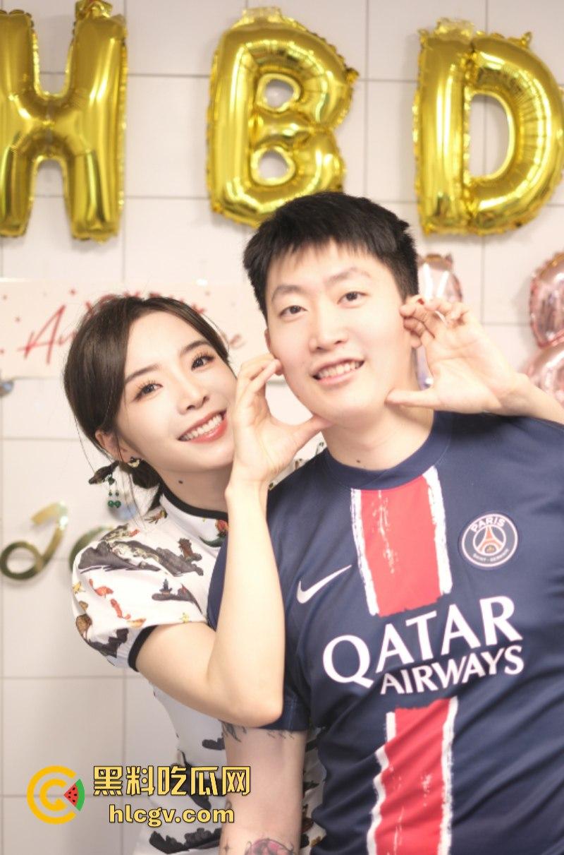 英雄联盟官方主持人【余霜】思想开放其本人是特别骚的反差婊 口交视频流出速看！  第9张