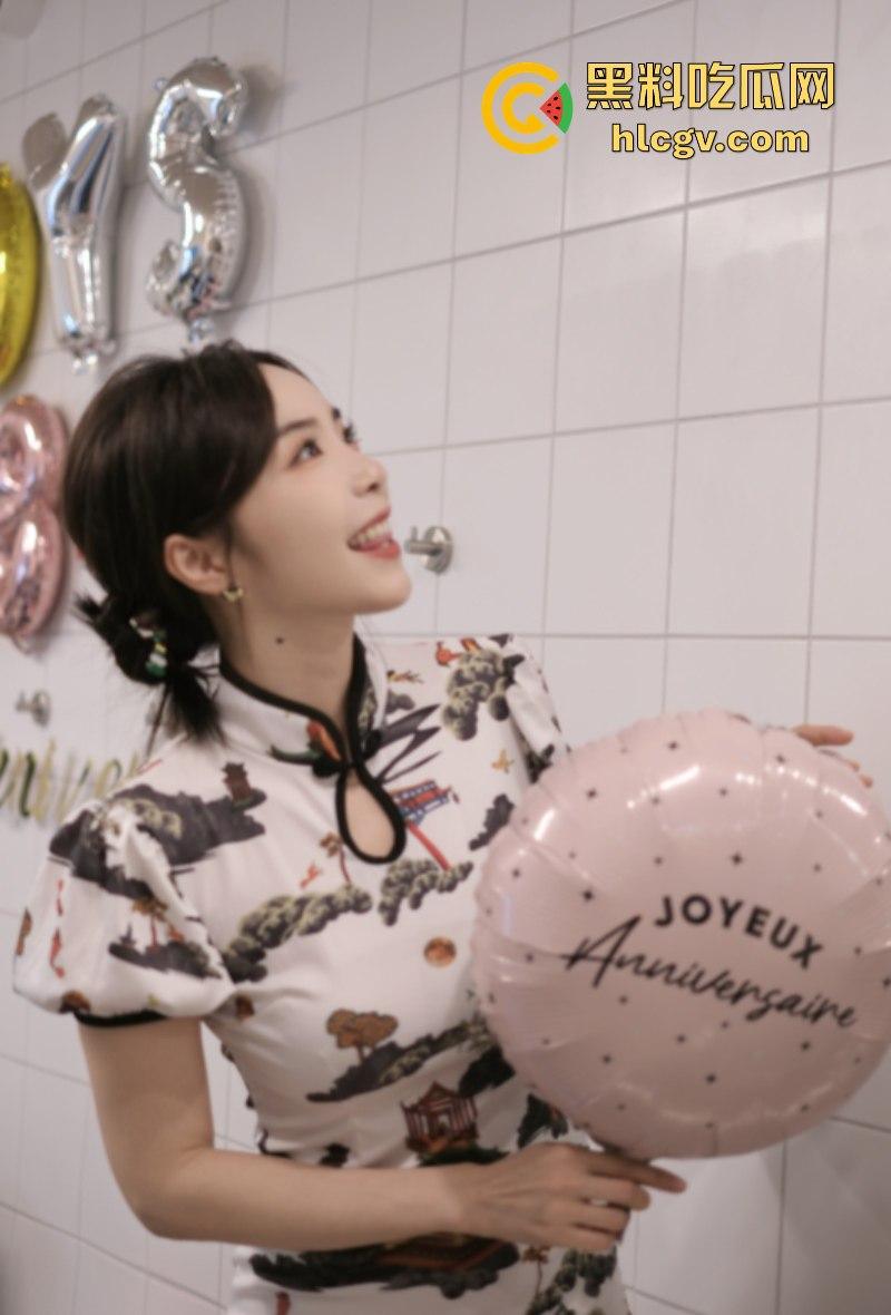 英雄联盟官方主持人【余霜】思想开放其本人是特别骚的反差婊 口交视频流出速看！  第10张