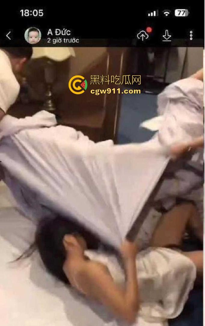 泰国榴莲富豪家门丑闻，儿子出轨后重金悬赏小三，得3万泰铢仅需一巴掌，折合人民币6500多元！  第3张