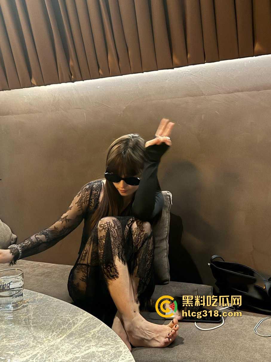 真实投稿！骚逼女友异地出轨成都咖啡店老板，线上聊骚及裸聊各种玩弄，前男友怒爆性爱视频！  第7张