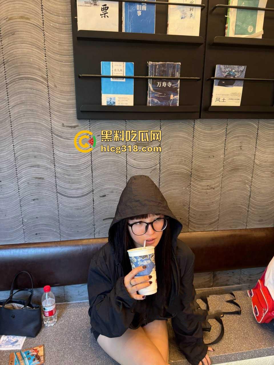 真实投稿！骚逼女友异地出轨成都咖啡店老板，线上聊骚及裸聊各种玩弄，前男友怒爆性爱视频！  第9张