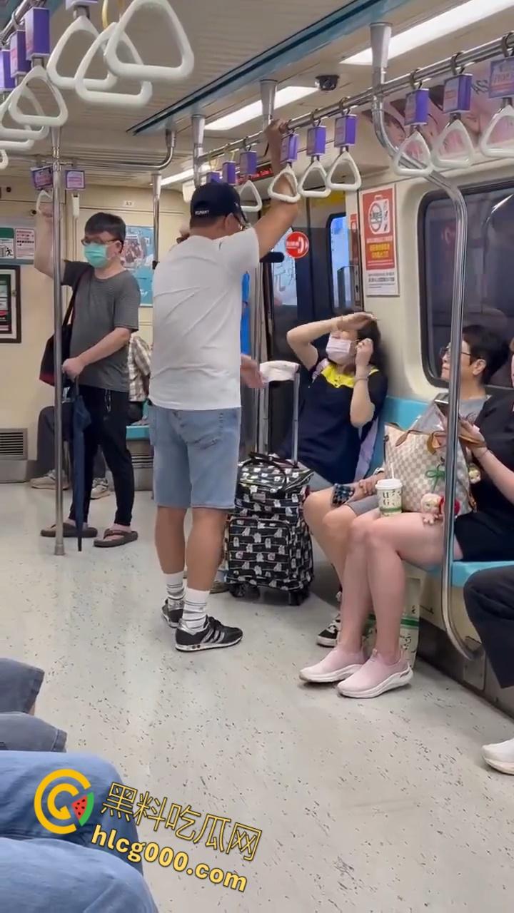 台北地铁上演魔法大战！阿伯阿嬷座位之争秒变咒术对决，乘客笑到扶墙，这波是哈利波特vs.邓布利多？  第7张