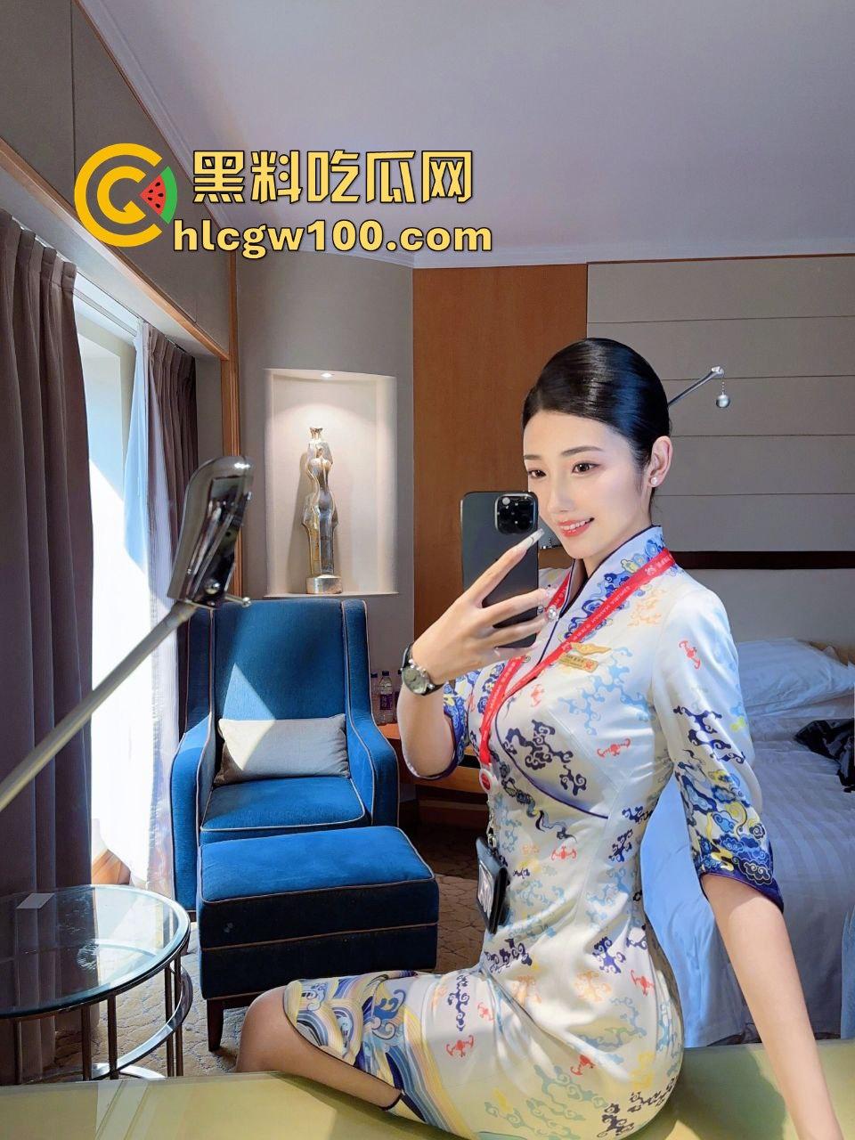 上海恋足癖老哥包养空姐只为玩脚，骚气空姐美脚喂蛋糕，老哥不日逼只玩脚，难言之瘾让人看傻！  第6张