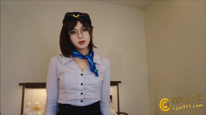 高颜值伪娘【奶荼不加糖】，高跟鞋肉丝制服，被捆绑跪地深喉调教，后入狂操前列腺，肛交无套内射 ！  第1张