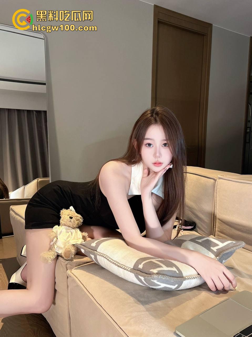 杭州不雅之窗全程记录 邻居奶子贴窗打炮撞击啪啪作响 mate70非凡大师拍得4K清晰 真是遥遥领先！  第4张