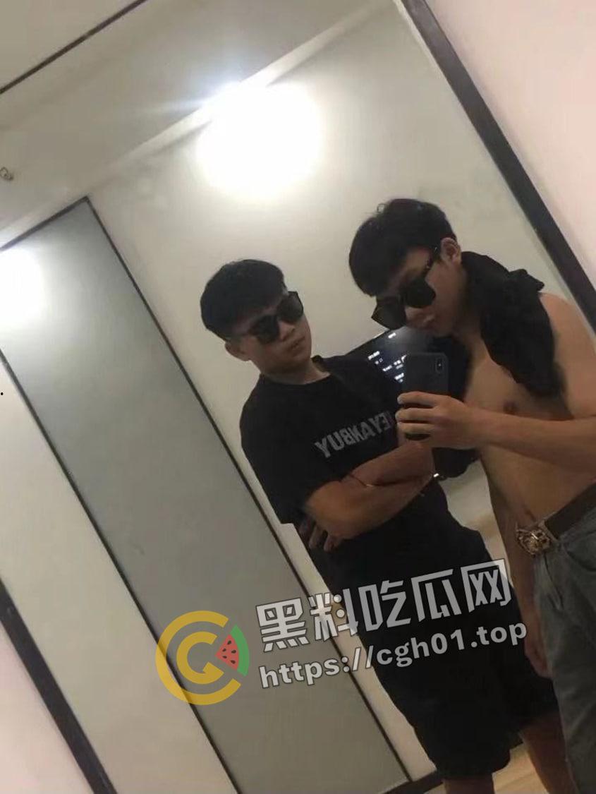 傣族精神小伙开车狂飙 喜提团灭 5人当场死亡 现场画面曝光 尸体叠罗汉  第3张