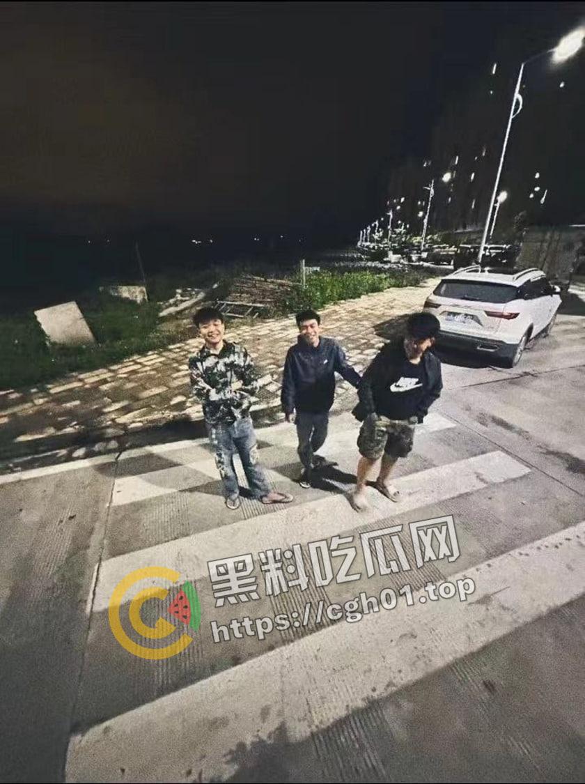 傣族精神小伙开车狂飙 喜提团灭 5人当场死亡 现场画面曝光 尸体叠罗汉  第4张