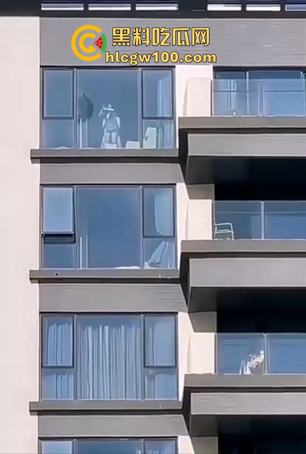 杭州不雅之窗全程记录 邻居奶子贴窗打炮撞击啪啪作响 mate70非凡大师拍得4K清晰 真是遥遥领先！  第7张