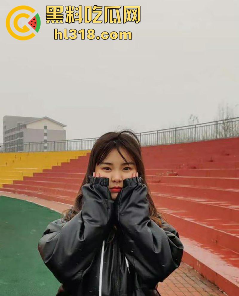 阜新市反差婊【张佳佳】，身材超赞的反差母狗，有男友依旧按耐不住，网上撩骚找猛男被调教，性爱视频流出！  第3张