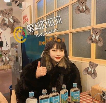 成都大学 高颜值极品学生张琪 被金主包养口爆 化身吞精小母狗 听这口水声真是刺激！  第4张